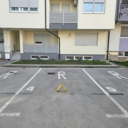 Stan Na Dan Mici Apartment Brcko Bagian luar foto
